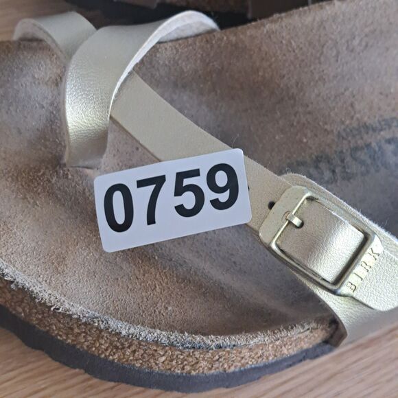 Birkenstock Mayari Metallic Gold Thong Sandals Womens 38 US 7 7.5 Vegan Leather - Picture 10 of 10